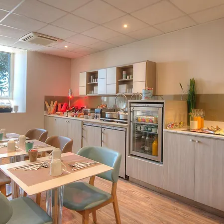 Szálloda Mercure Marche Aux Fleurs 4*